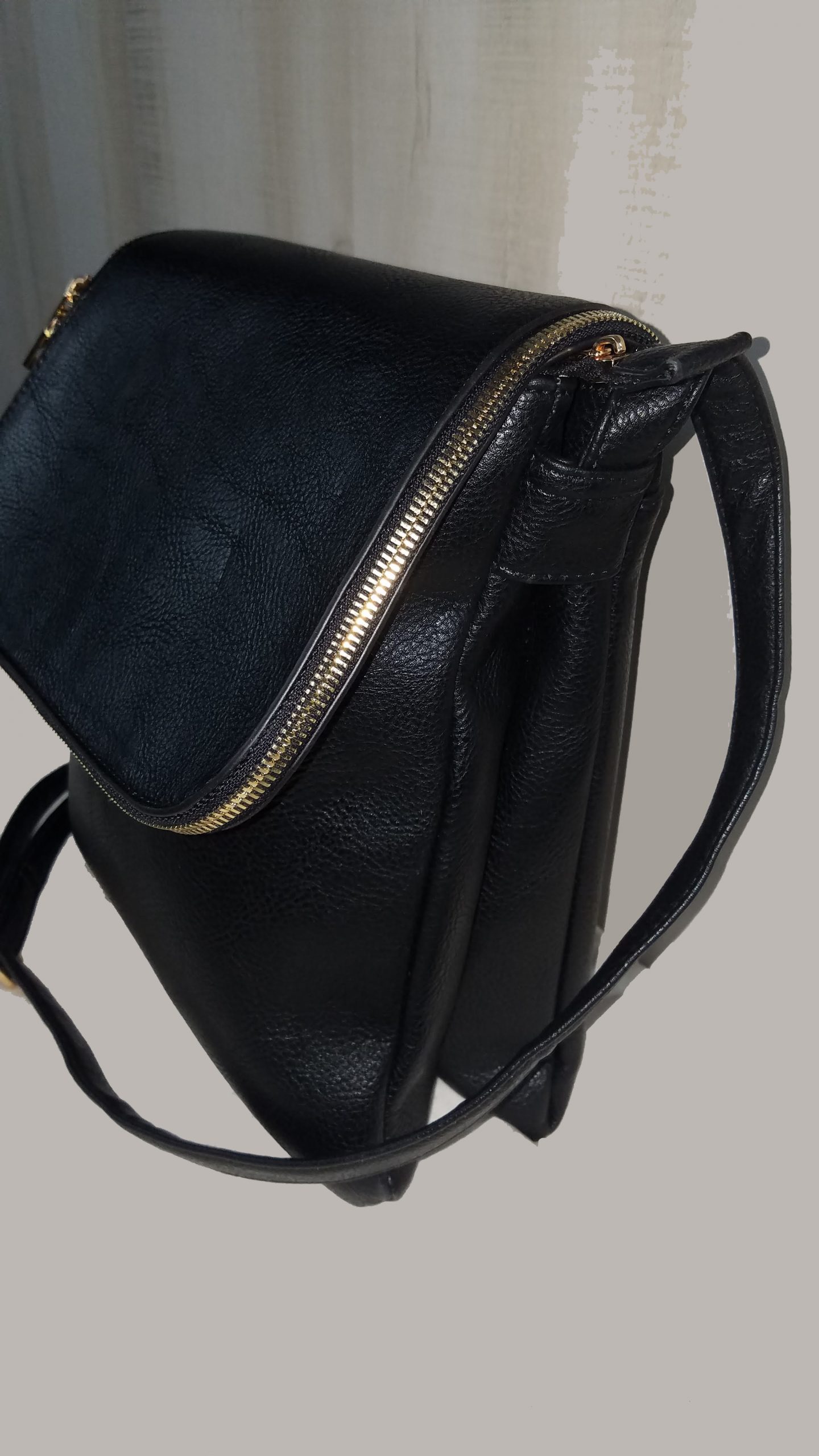 Messenger Concealed carry purse - Image 10