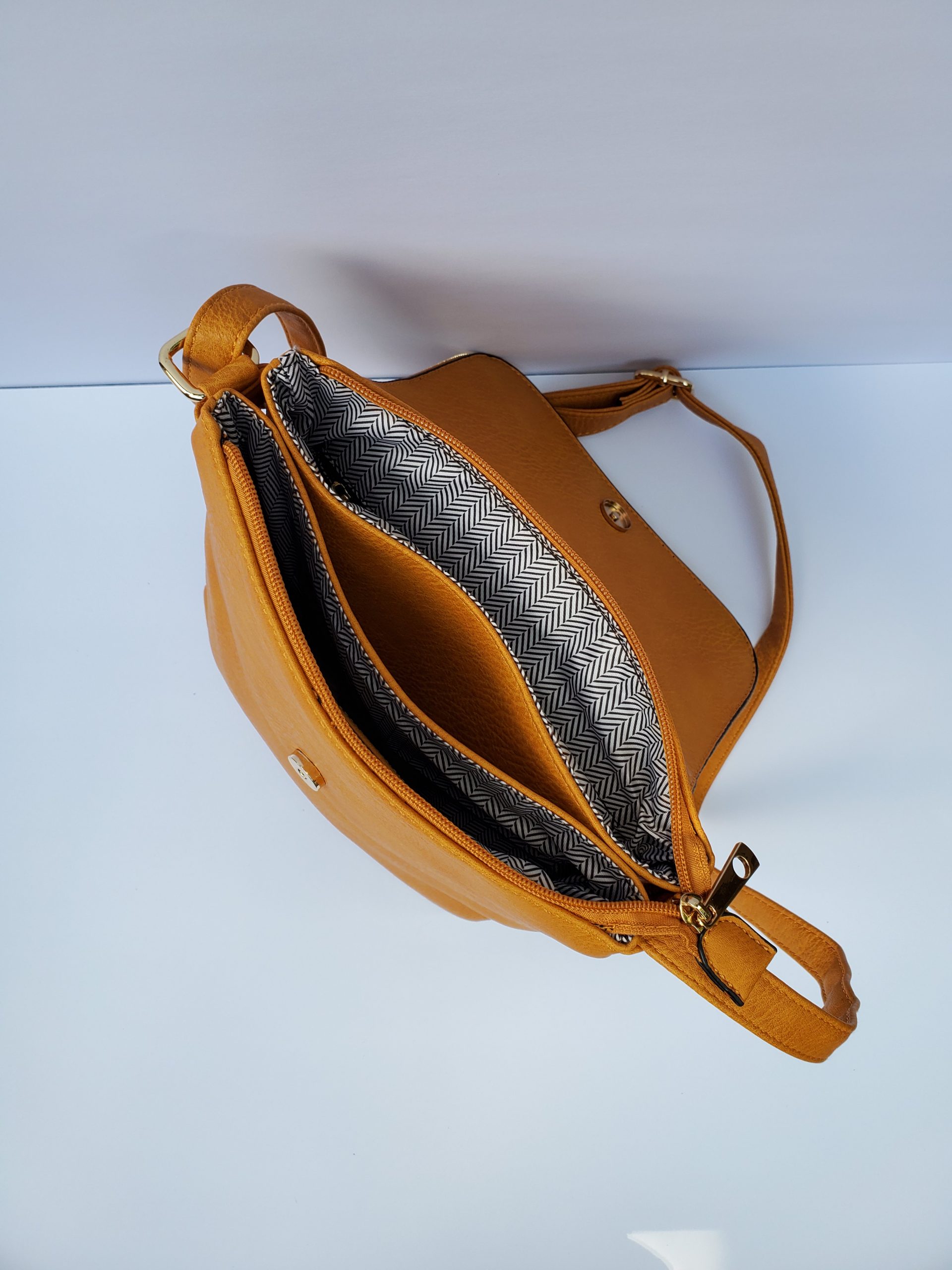 Messenger Concealed carry purse - Image 7
